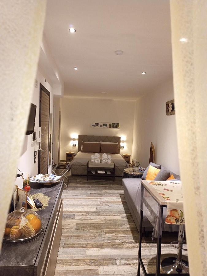 Il Pavone Bed and Breakfast Bari Exteriör bild