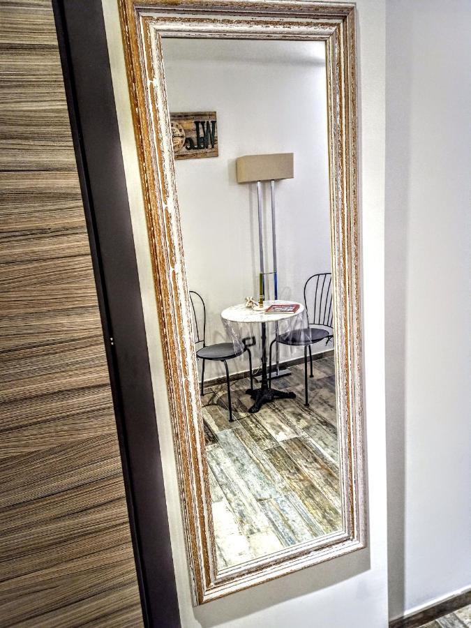 Il Pavone Bed and Breakfast Bari Exteriör bild